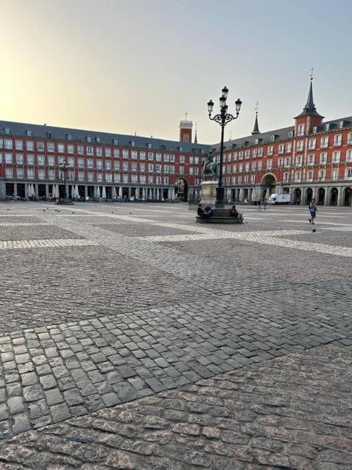 Economico Piso En Madrid Centro Apartment Bagian luar foto