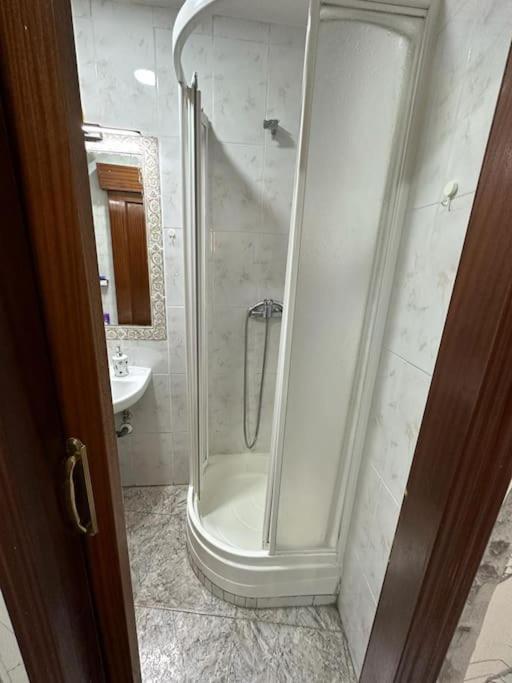 Economico Piso En Madrid Centro Apartment Bagian luar foto